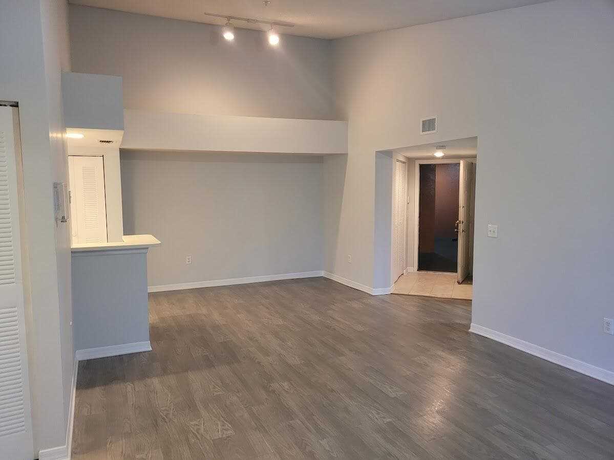 4197 N Haverhill Road # 212, West Palm Beach, FL 33417 photo 3