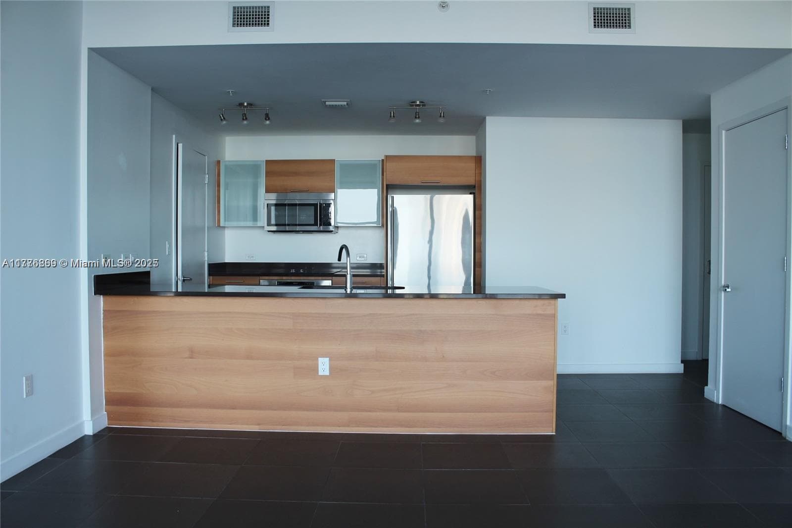 3301 NE 1 AV # H2904, Miami, FL 33137 photo 4