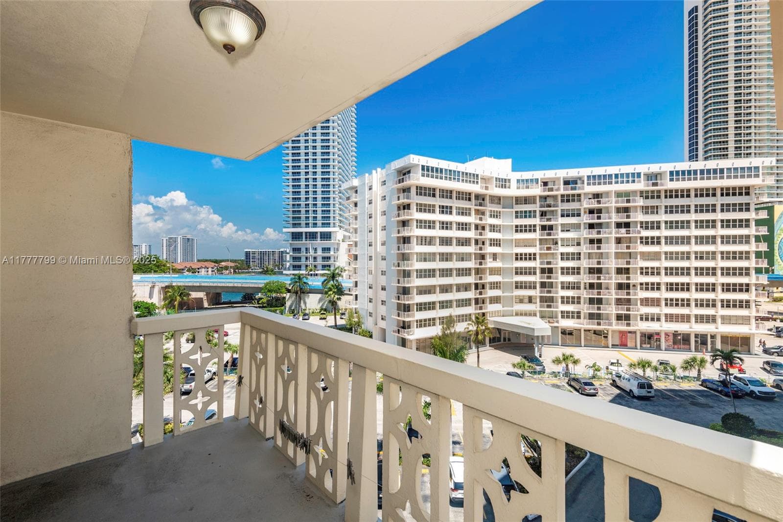 1817 S Ocean Dr # 628, Hallandale Beach, FL 33009 photo 2