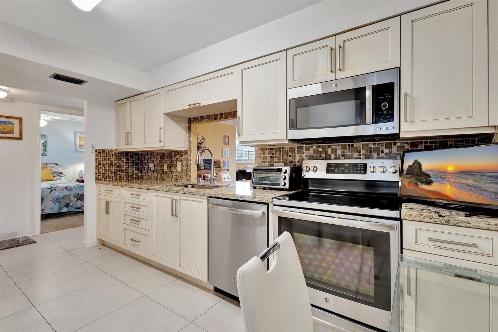6461 NW 2nd Avenue # 512, Boca Raton, FL 33487 photo 2