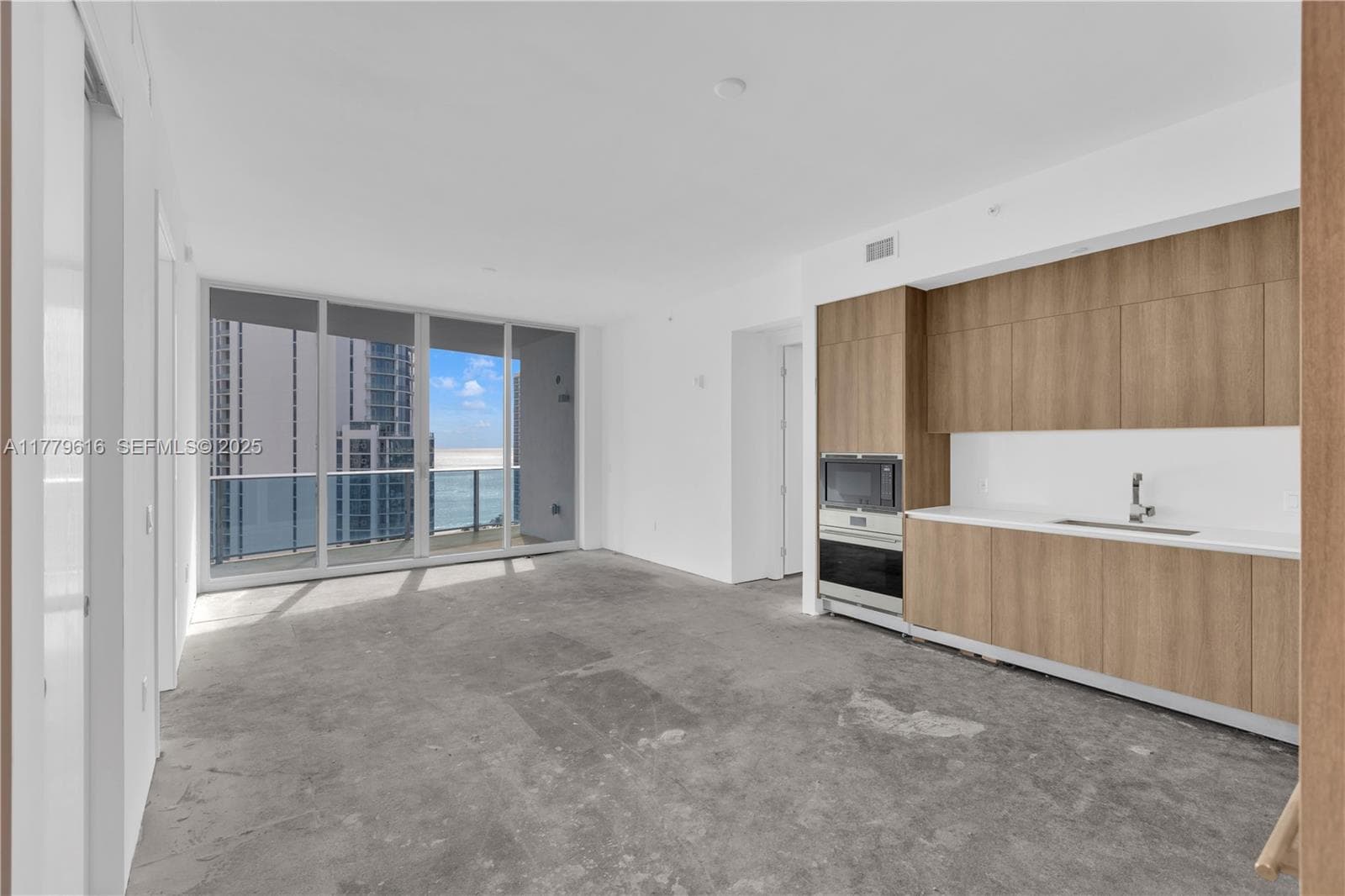 17550 Collins Avenue # 1502, Sunny Isles Beach, FL 33160 photo 3