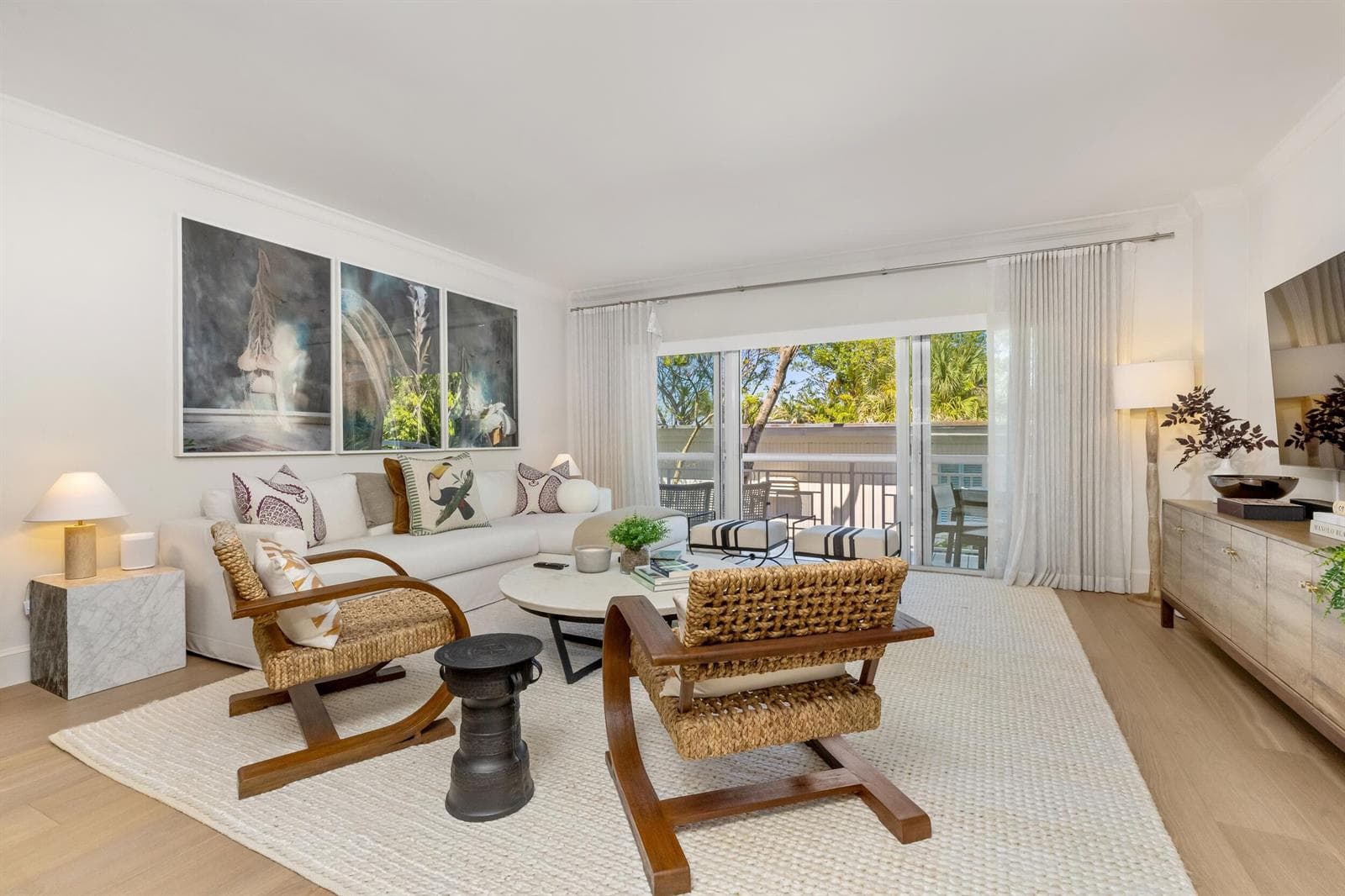 250 Bradley Place # 307, Palm Beach, FL 33480 photo 2