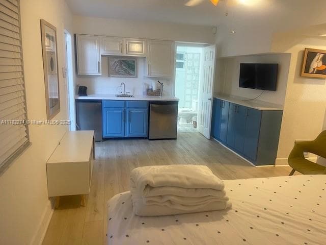 1560 NE 145th St # 2, Miami, FL 33161 photo 4