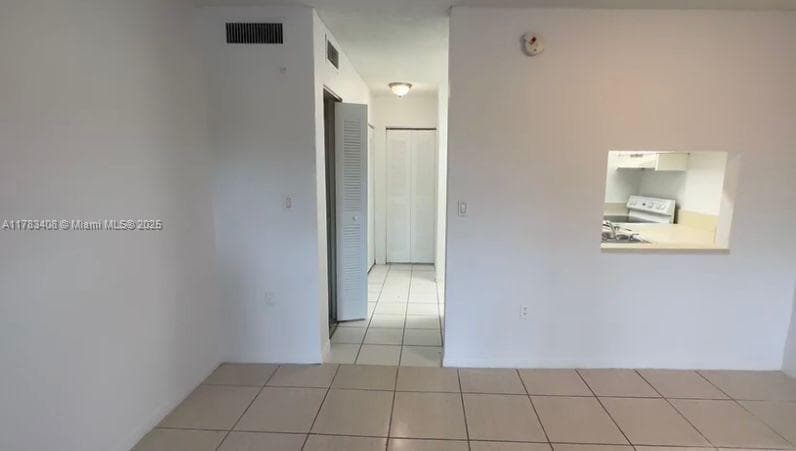 271 NW 177th St # B-216, Miami Gardens, FL 33169 photo 2