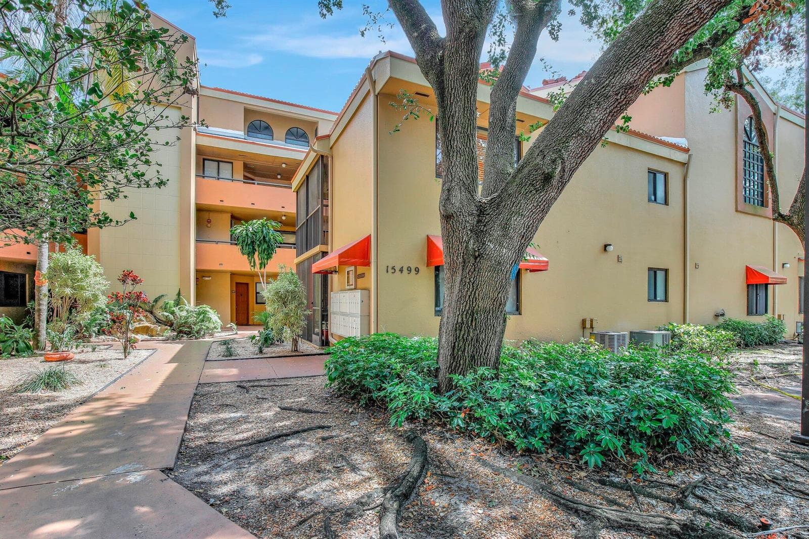 15499 Miami Lakeway N # 306-5, Miami Lakes, FL 33014 photo 2