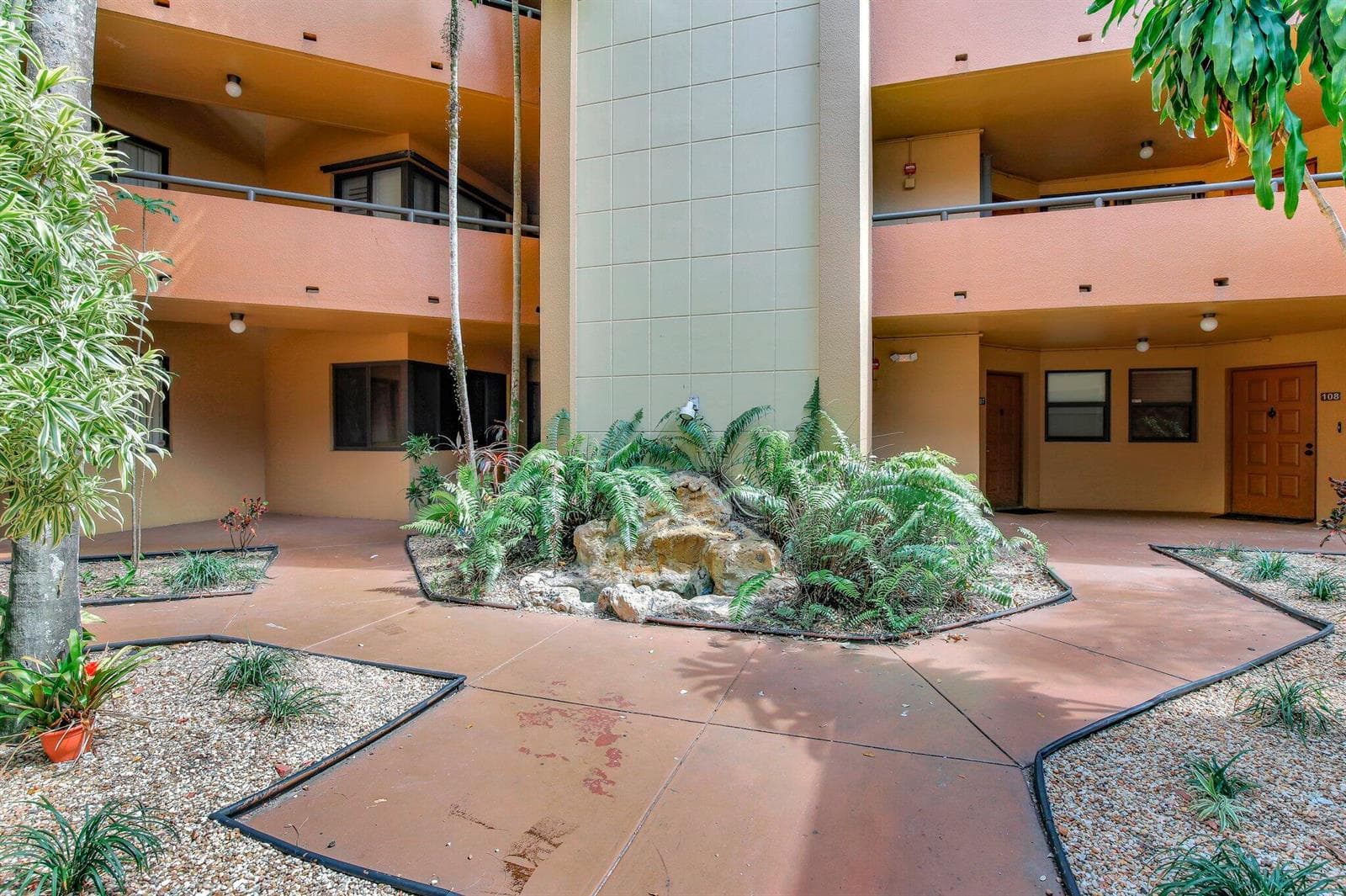 15499 Miami Lakeway N # 306-5, Miami Lakes, FL 33014 photo 3