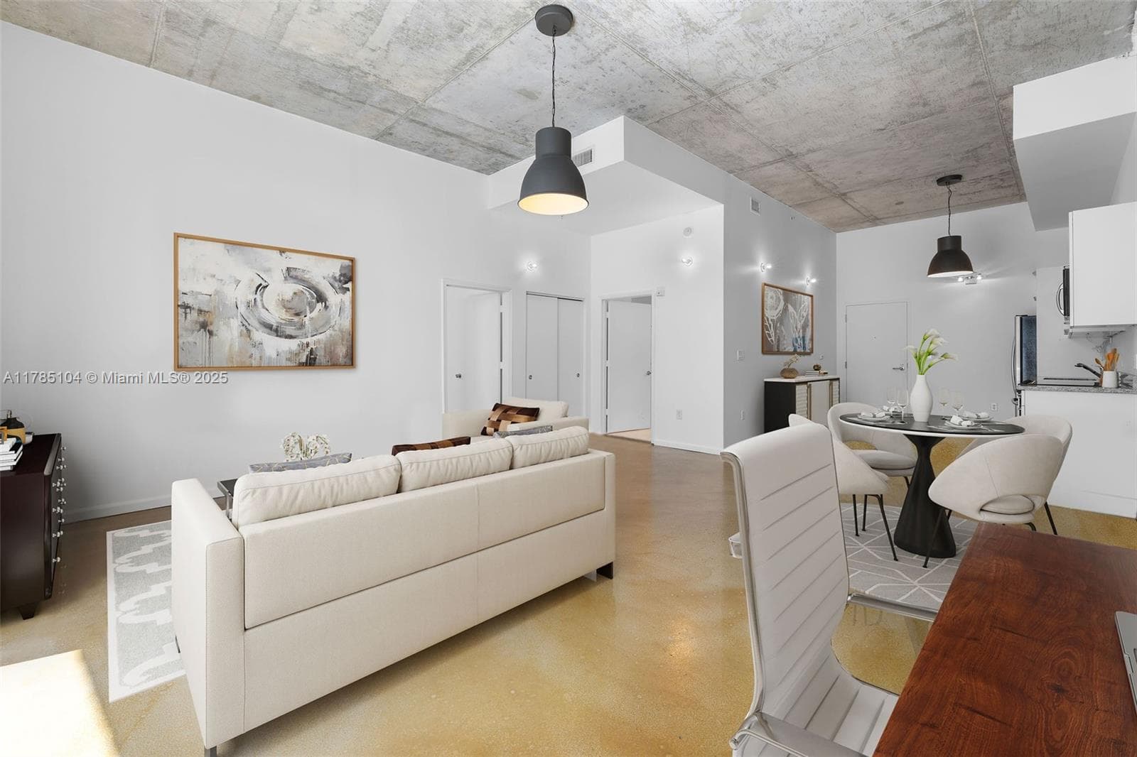2001 Meridian Ave # 412, Miami Beach, FL 33139 photo 2