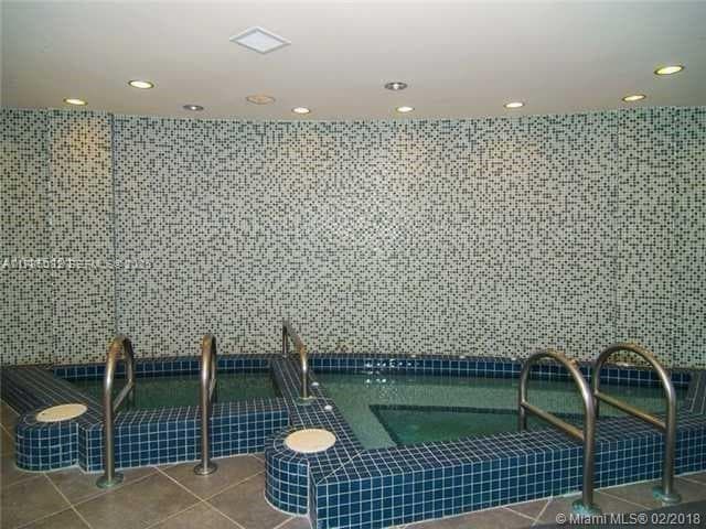 244 Biscayne Blvd # 3004, Miami, FL 33132 photo 2