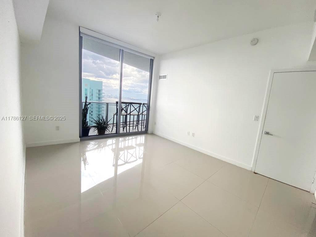 488 NE 18th St # 4905, Miami, FL 33132 photo 4