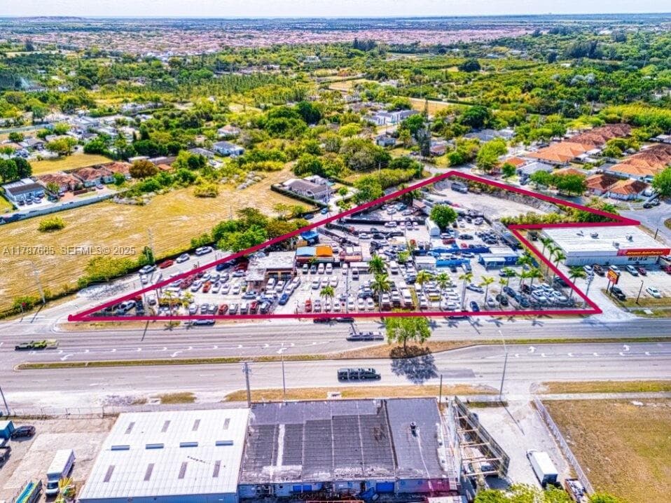22825 S Dixie Hwy, Miami, FL 33170 photo 2