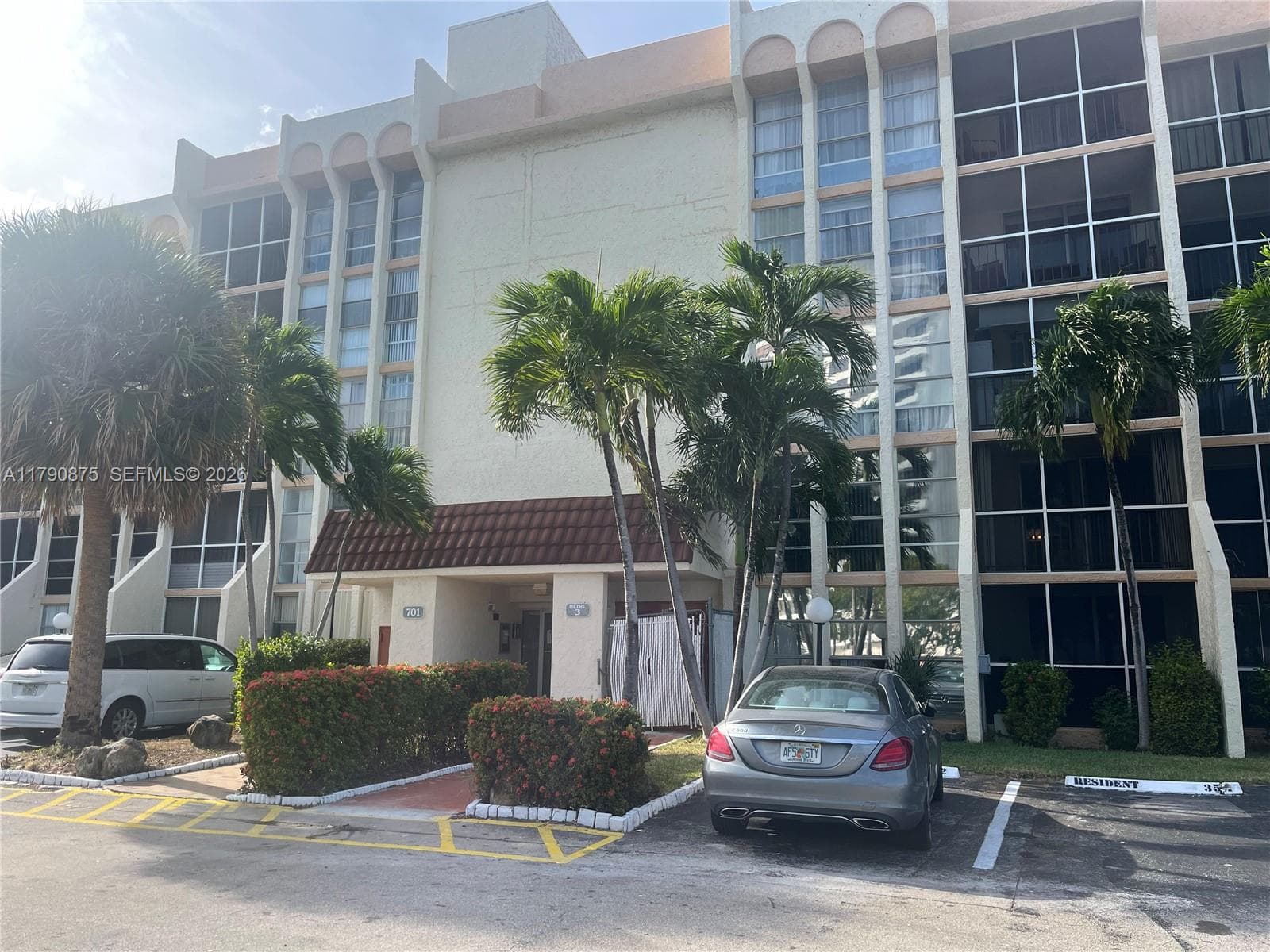 701 Three Islands Blvd # 409, Hallandale Beach, FL 33009 photo 2