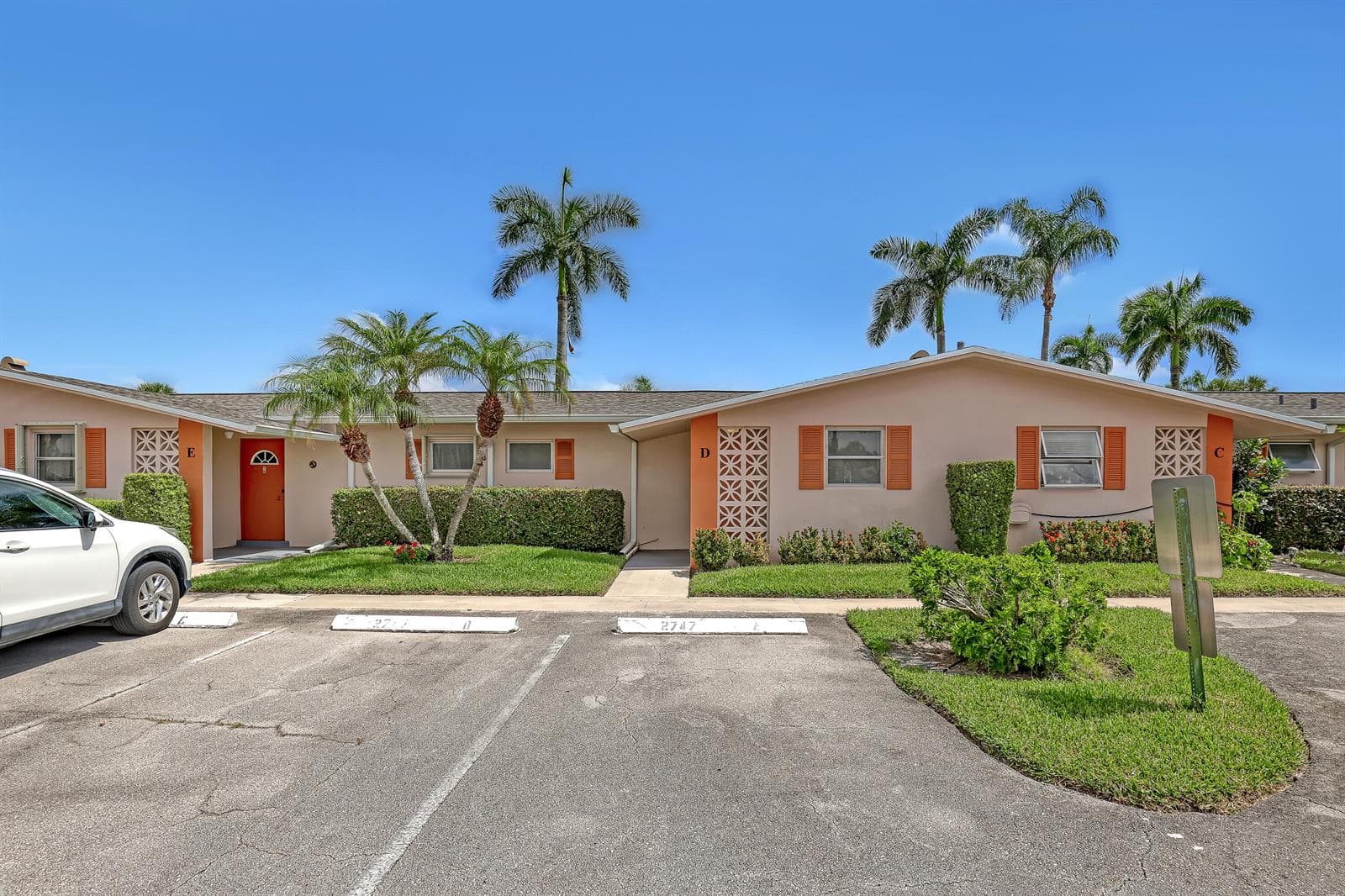 2747 Dudley Drive E # D, West Palm Beach, FL 33415 photo 2