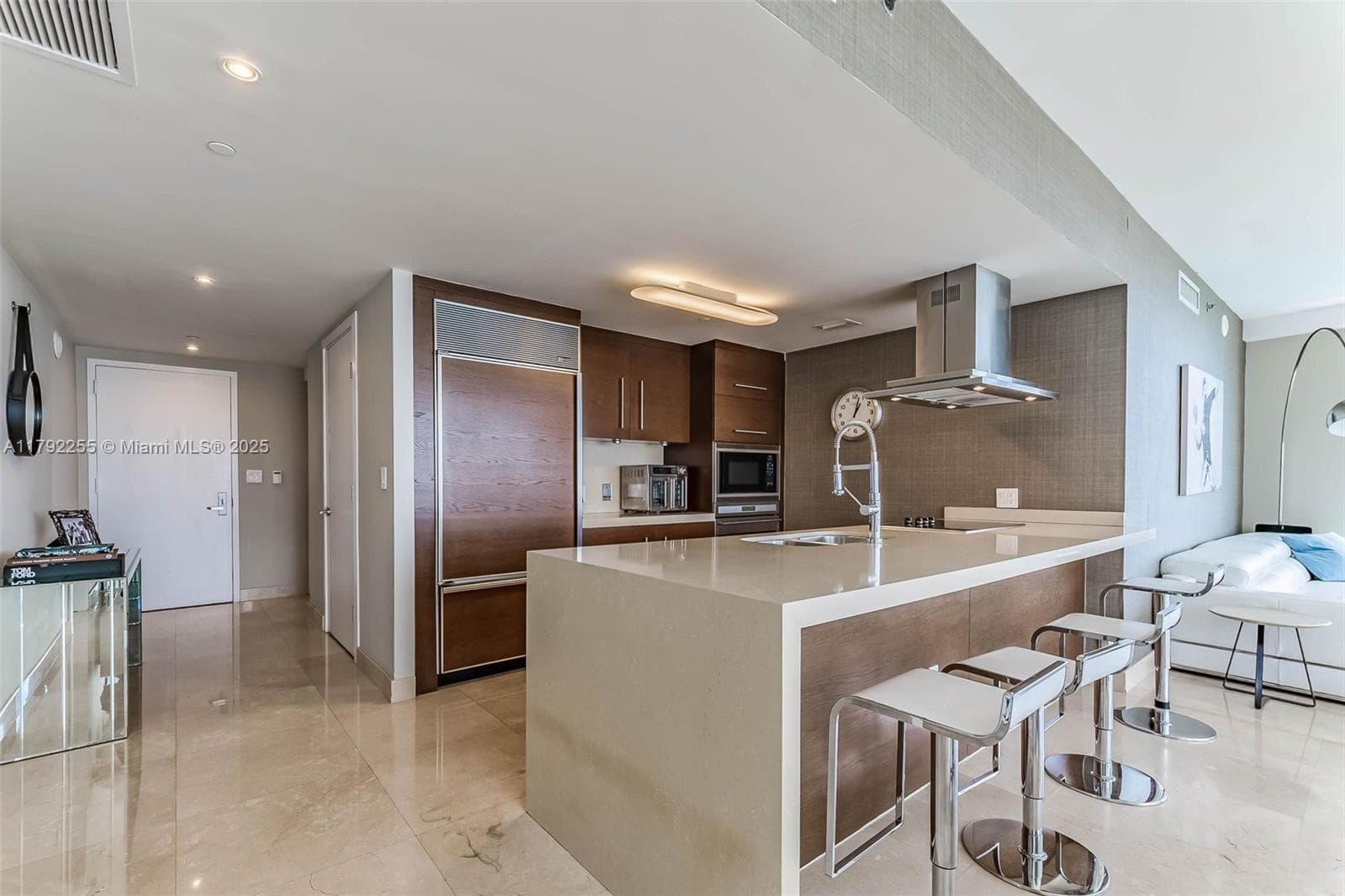 495 Brickell Ave # 2801, Miami, FL 33131 photo 4