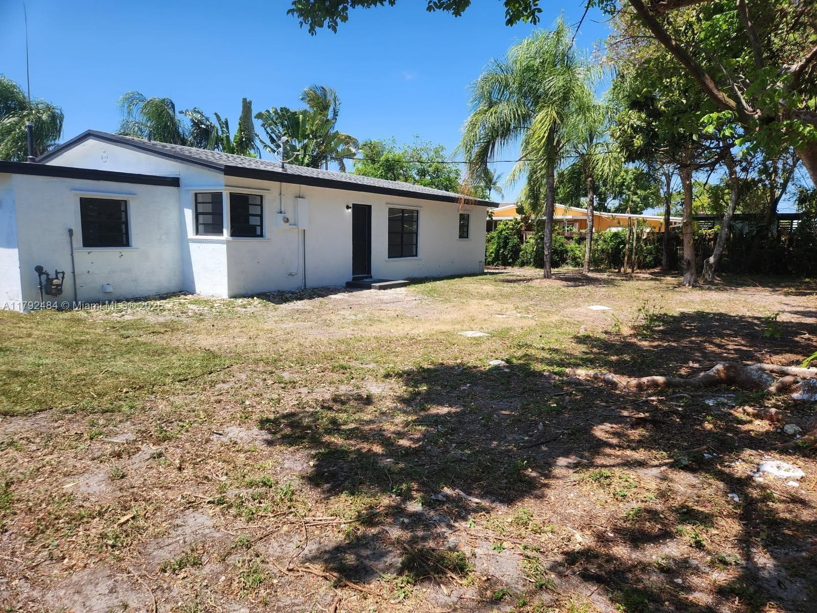 9340 Martinique Dr, Cutler Bay, FL 33189 photo 5