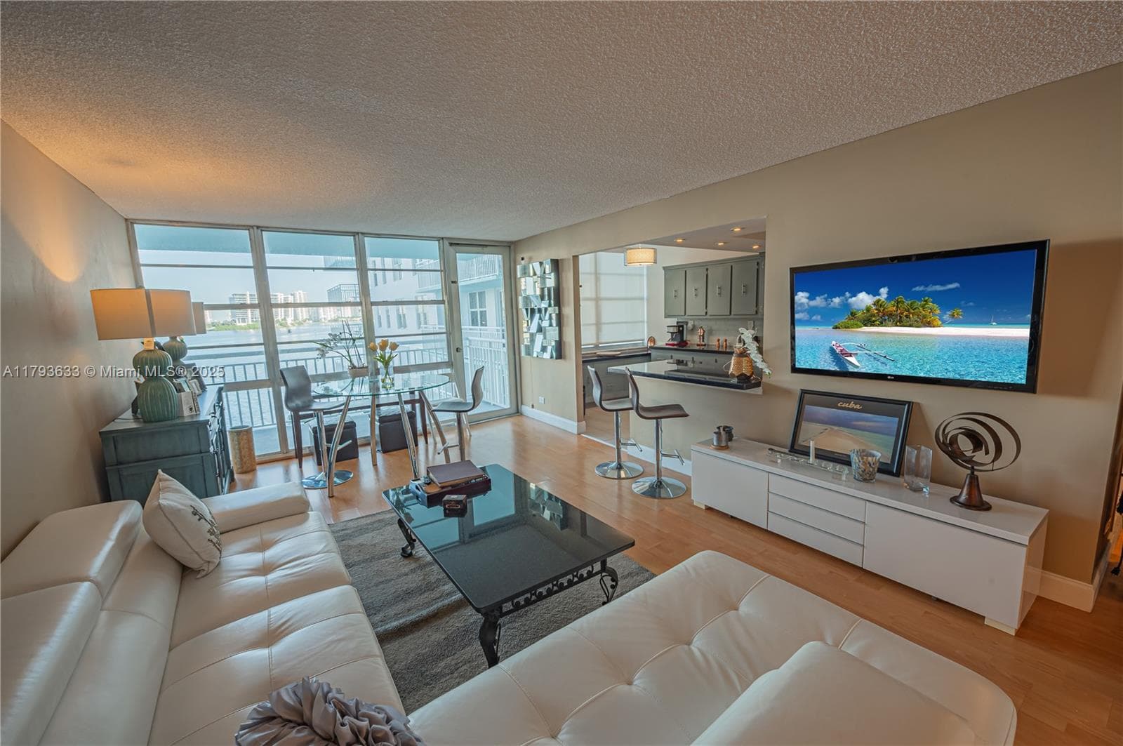 301 174th St # 401, Sunny Isles Beach, FL 33160