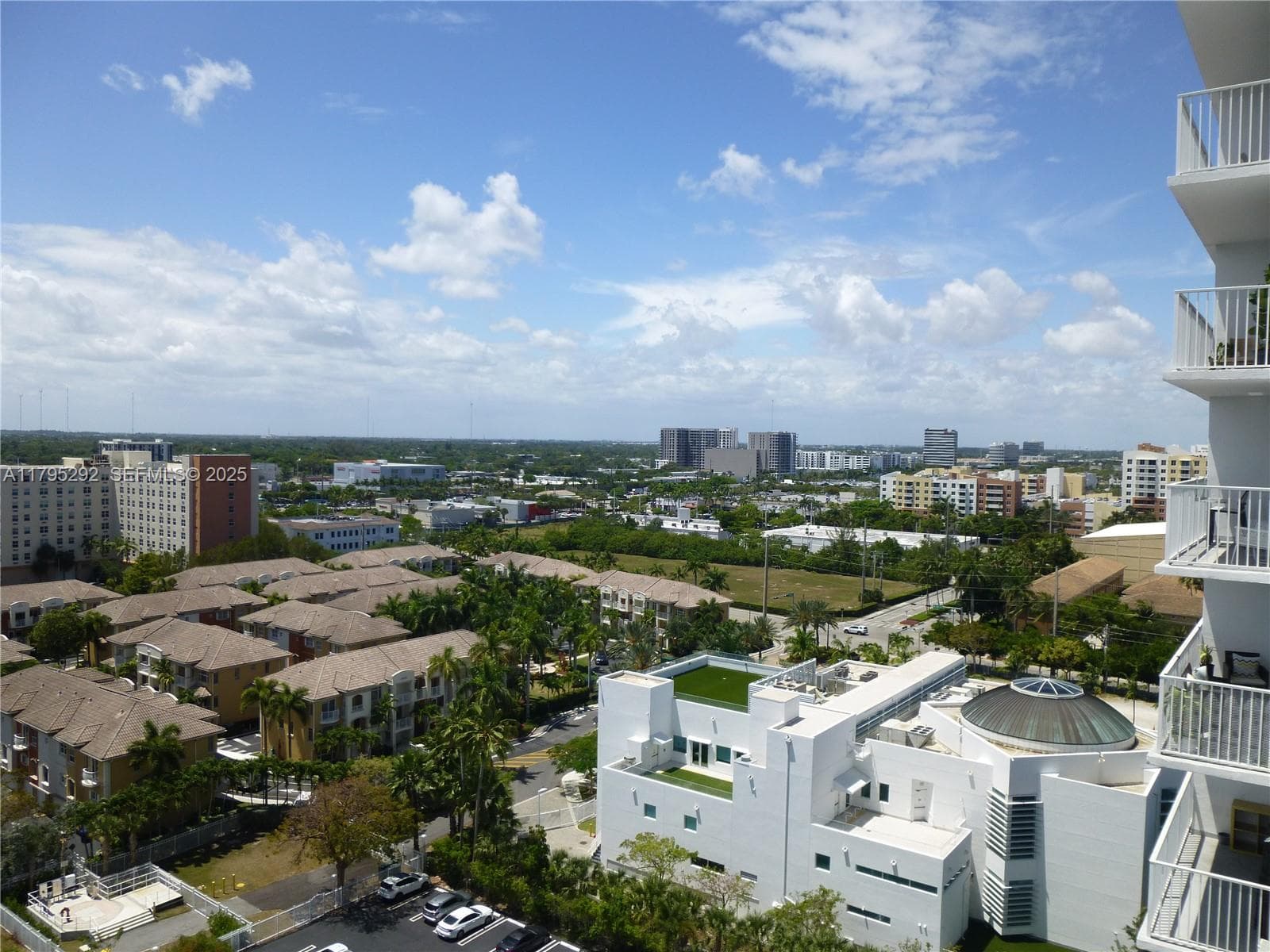 2801 NE 183rd St # 1507W, Aventura, FL 33160 photo 4
