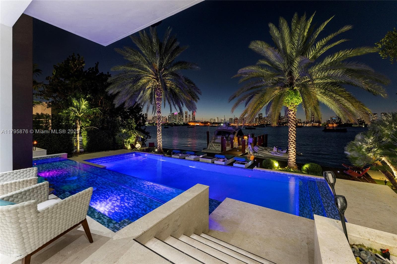 441 N Hibiscus Dr, Miami Beach, FL 33139 photo 3