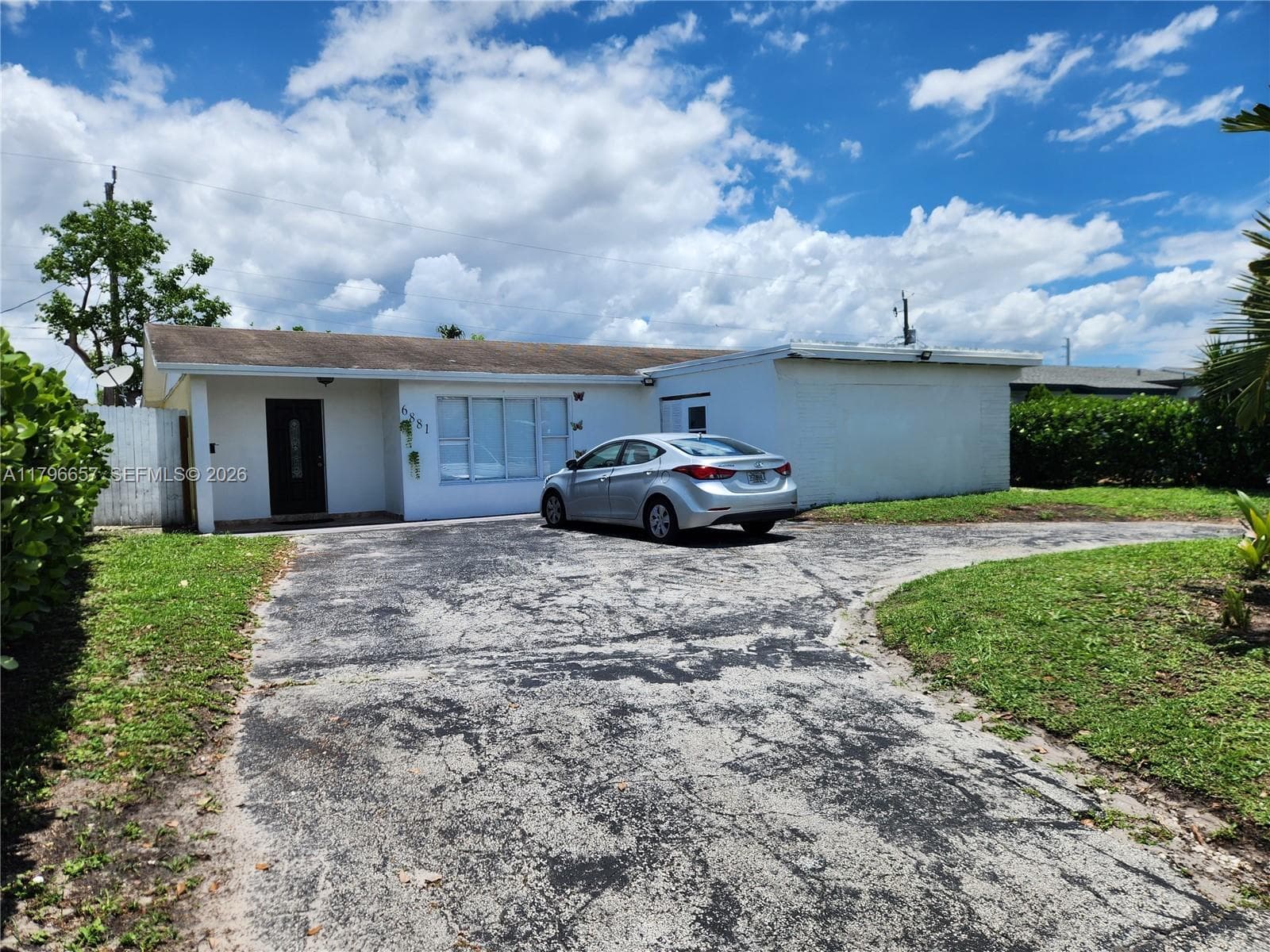 6881 Sheridan St, Hollywood, FL 33024 photo 2