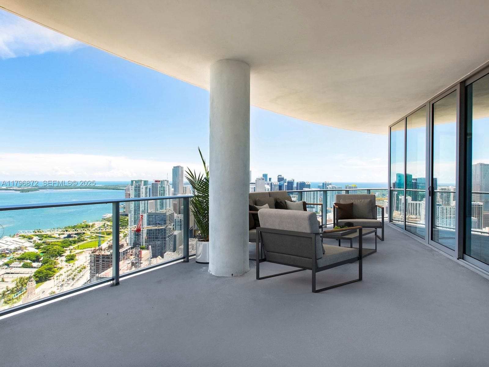 851 NE 1st Ave # PH5011, Miami, FL 33132 photo 2