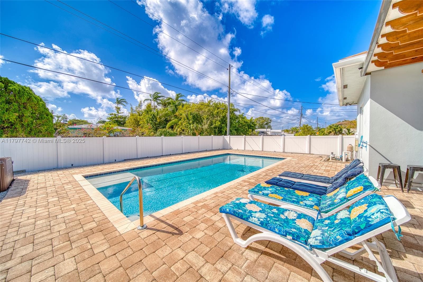 207 SW 11th St, Dania Beach, FL 33004 photo 5