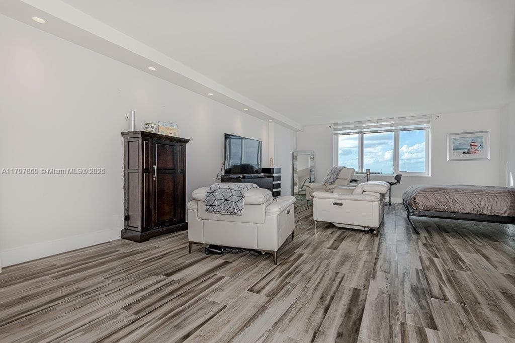 2301 Collins Ave # 1532, Miami Beach, FL 33139 photo 4