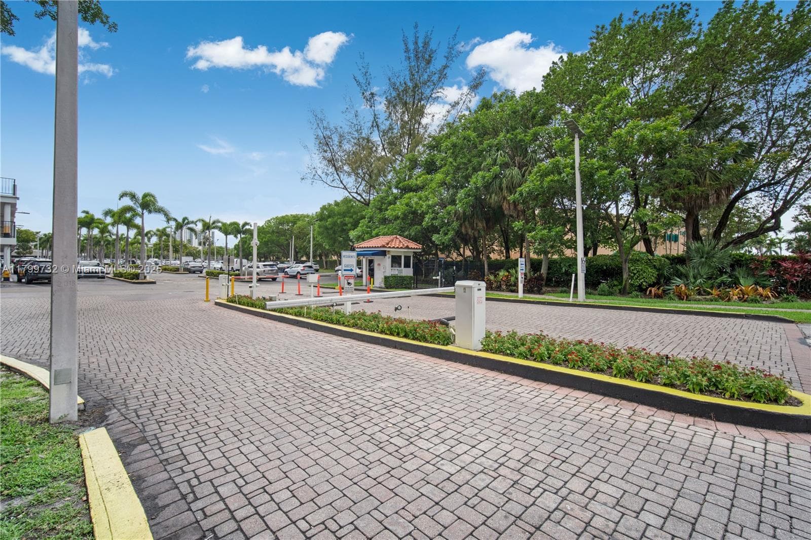 2750 NE 183rd St # 504, Aventura, FL 33160 photo 3