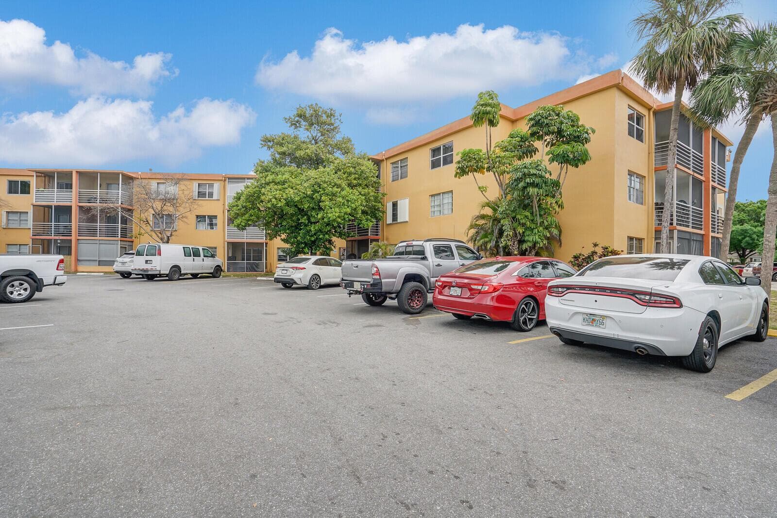 4364 NW 9th Avenue # 16-3d, Deerfield Beach, FL 33064 photo 2