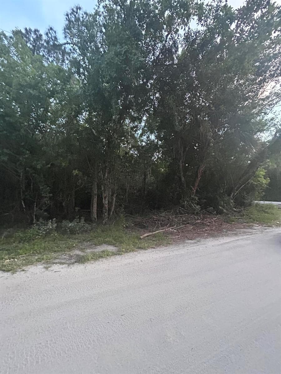 8995 22nd Street, Vero Beach, FL 32966 photo 2