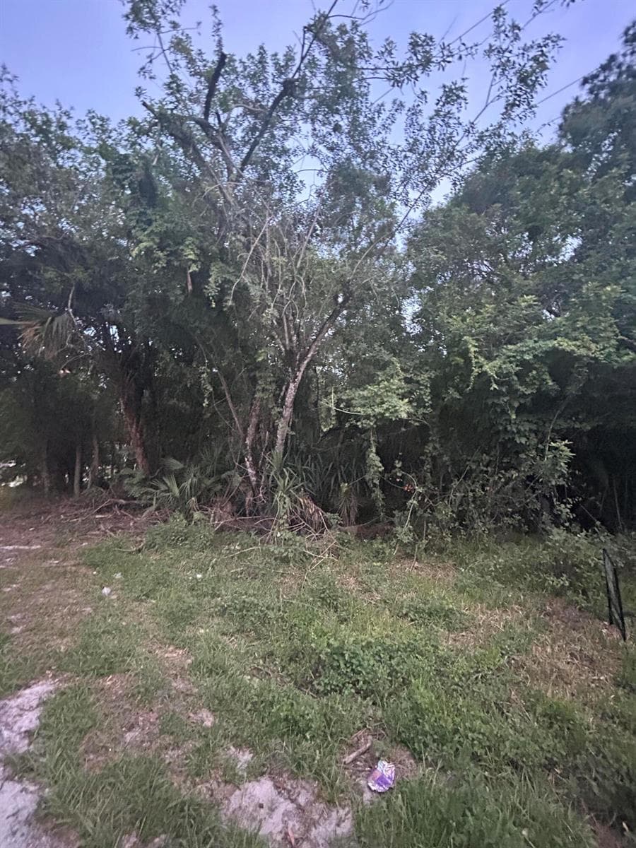 8995 22nd Street, Vero Beach, FL 32966