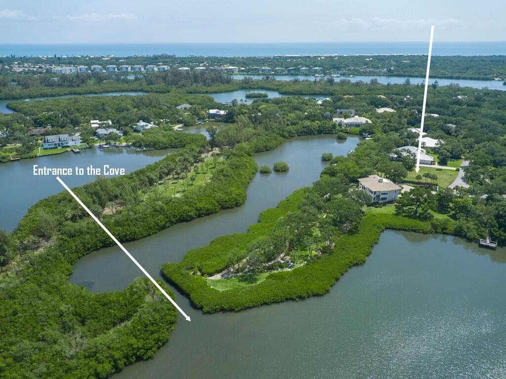 2660 Riverview Court, Vero Beach, FL 32963 photo 3