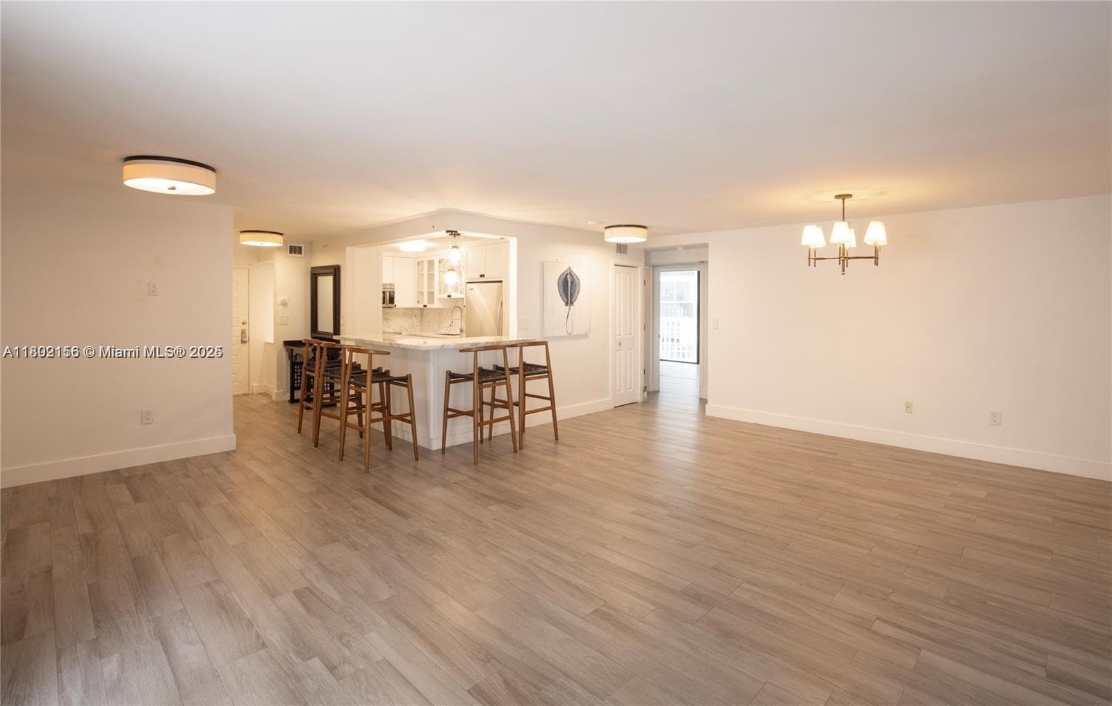 6061 Collins Ave # 7D, Miami Beach, FL 33140 photo 5