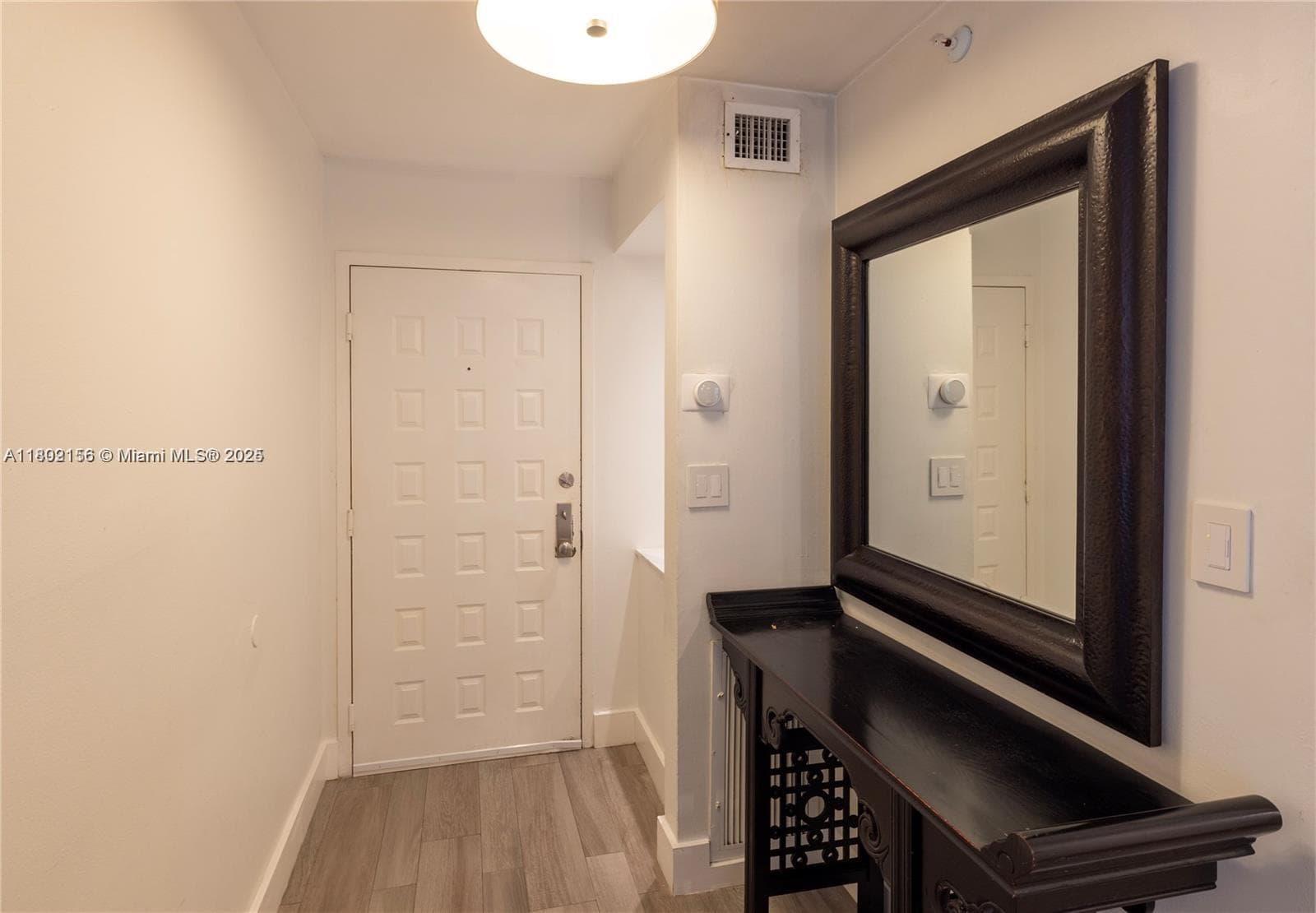 6061 Collins Ave # 7D, Miami Beach, FL 33140 photo 4