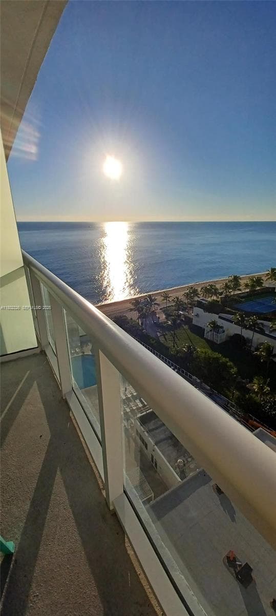 19201 Collins Ave # 1105, Sunny Isles Beach, FL 33160 photo 2