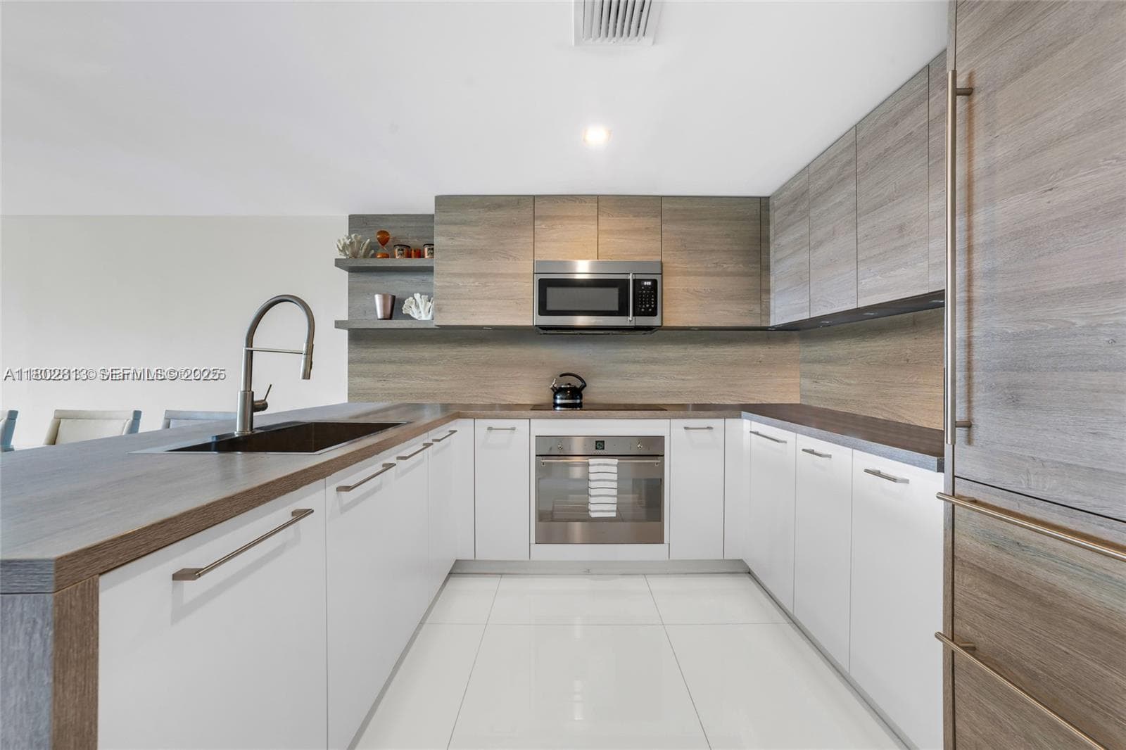 400 Sunny Isles # 1106, Sunny Isles Beach, FL 33160 photo 3