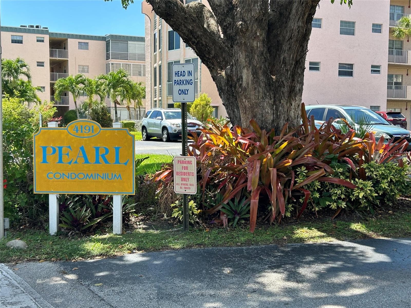 4191 NW 41st Street # 312, Lauderdale Lakes, FL 33319 photo 2