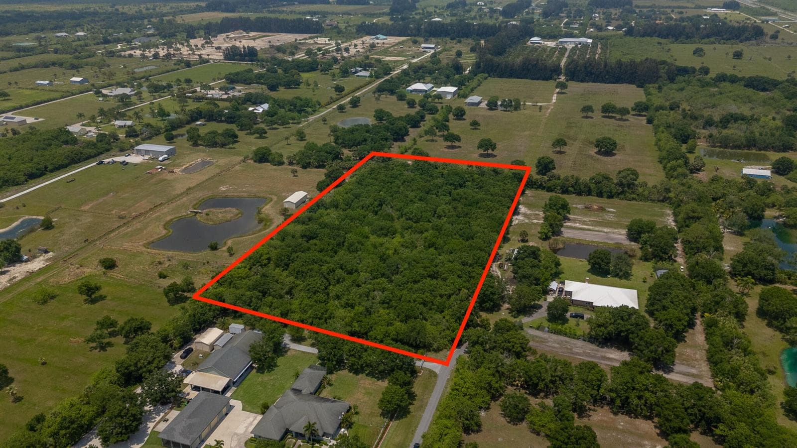 5055 69th Court, Vero Beach, FL 32967 photo 2