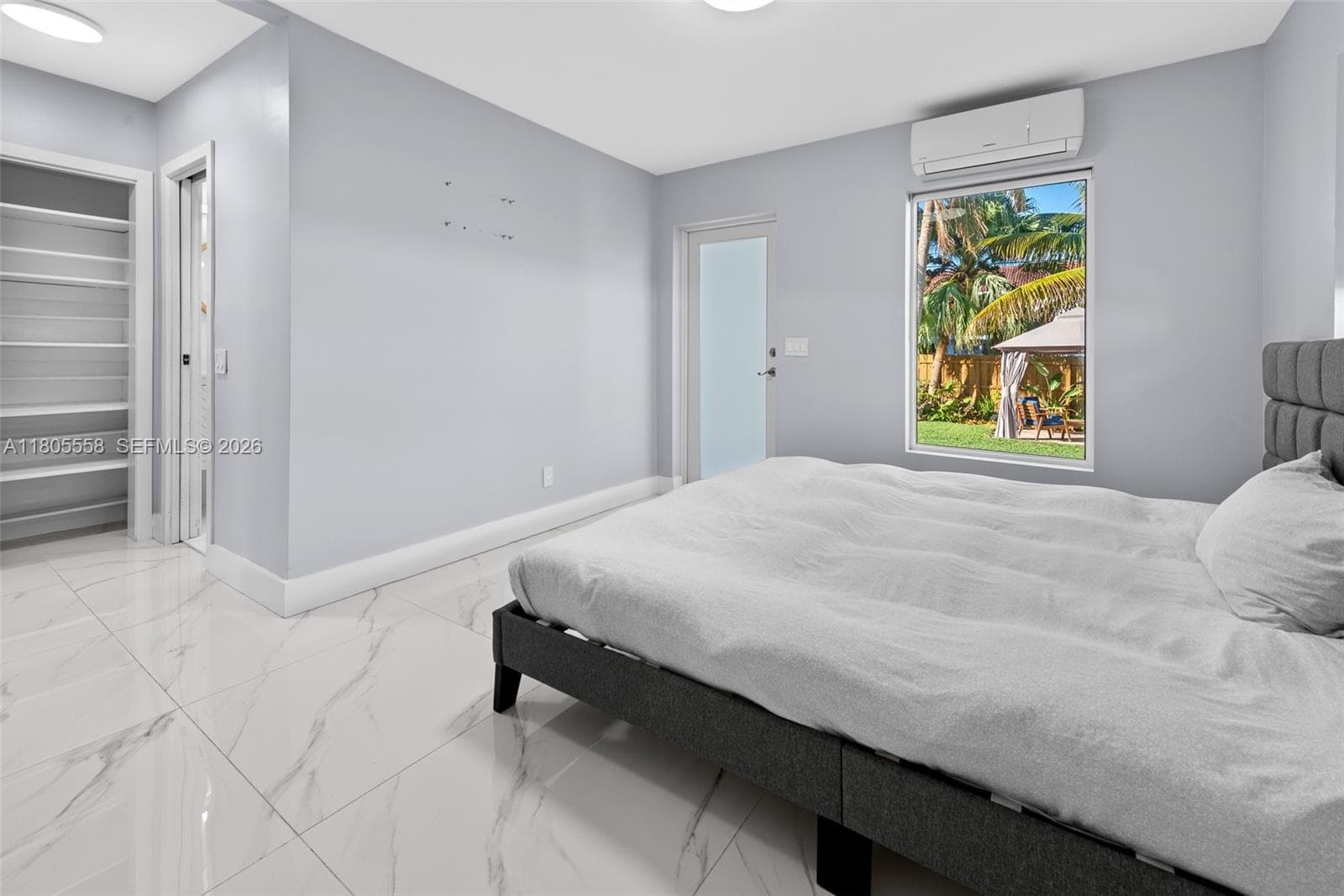 1025 Washington St, Hollywood, FL 33019 photo 5
