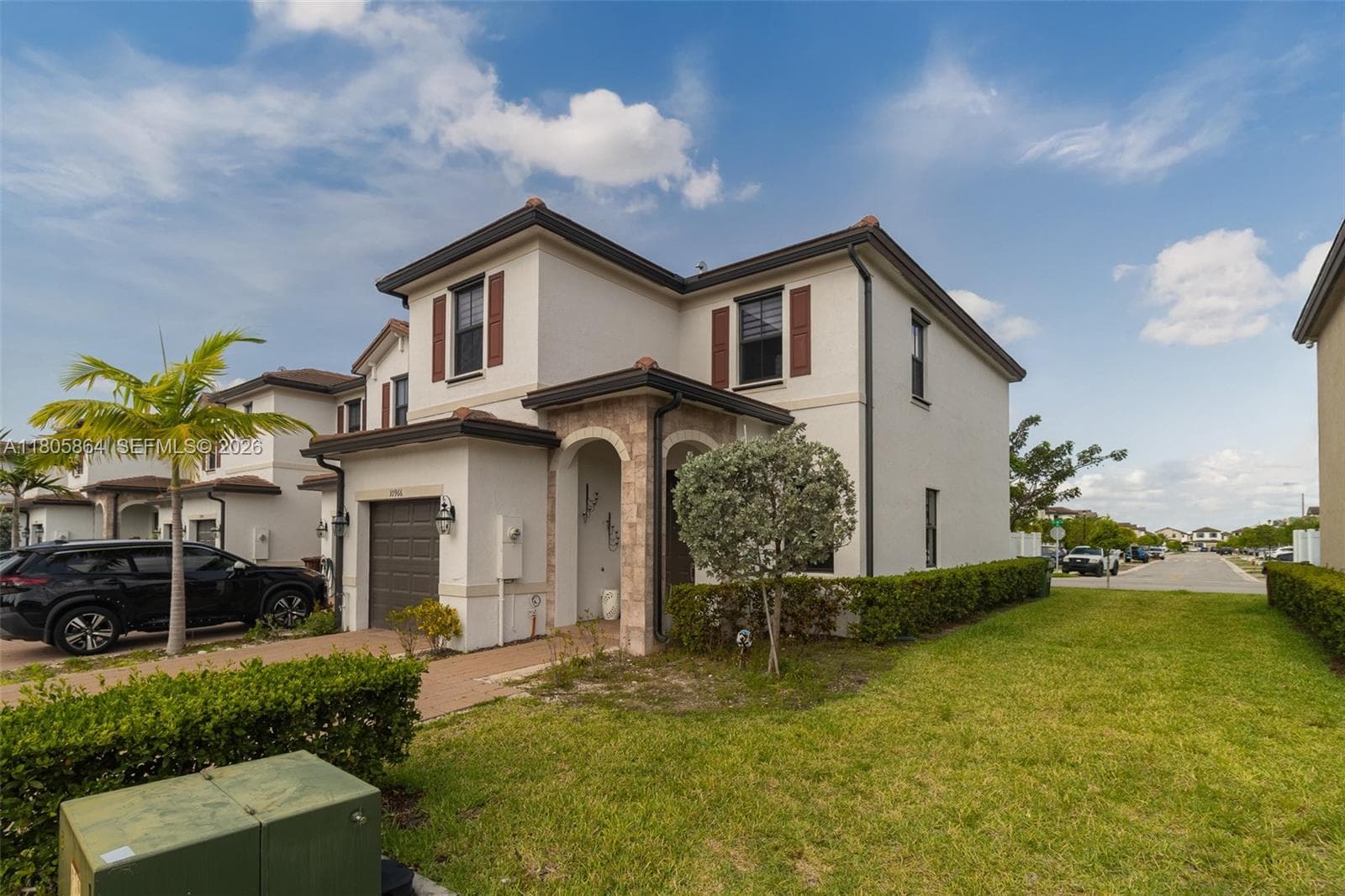 10966 W 33rd Way, Hialeah, FL 33018 photo 2
