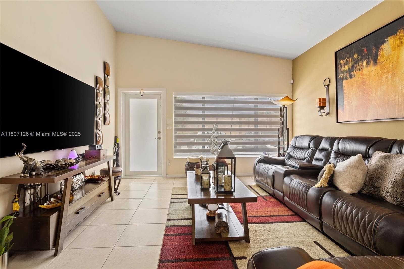 881 NW 177th Ter, Miami Gardens, FL 33169 photo 4