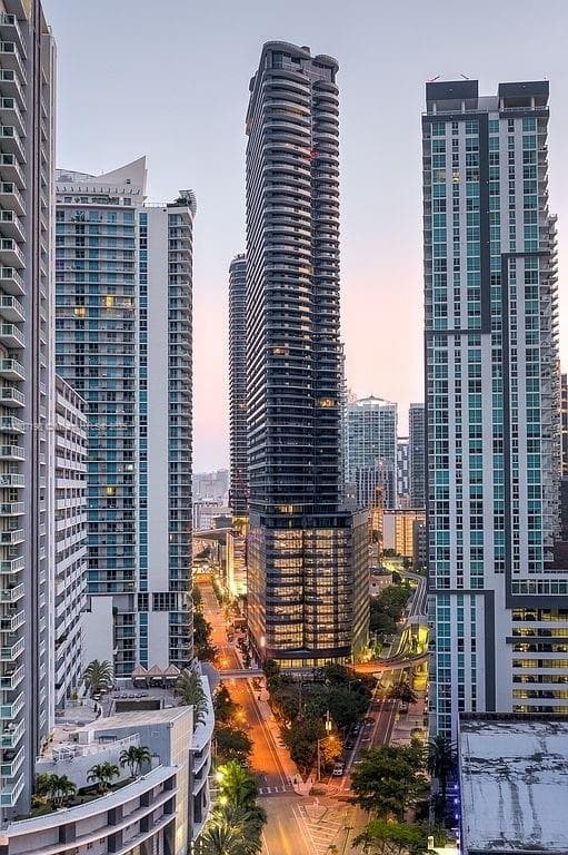 1000 Brickell Plz # 2705, Miami, FL 33131 photo 2