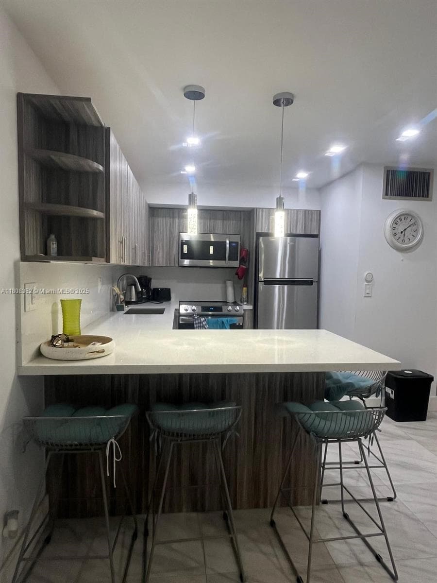 2145 Pierce St # 422, Hollywood, FL 33020