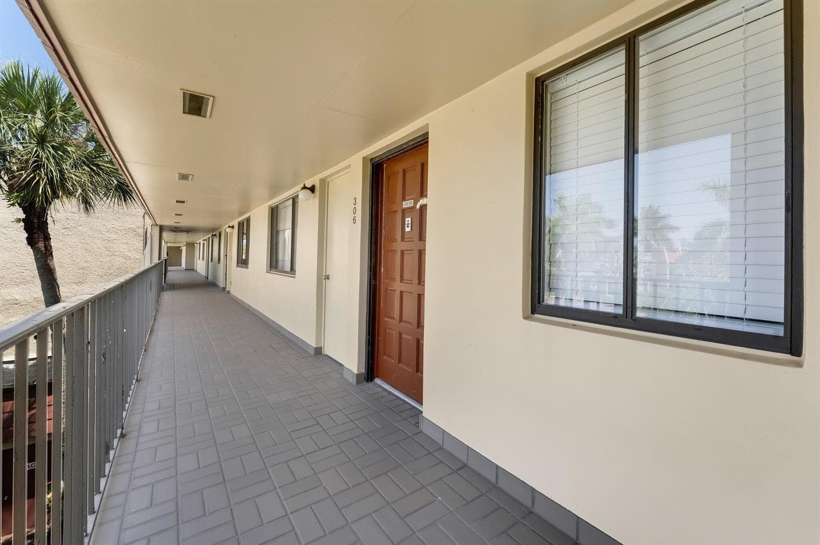 4489 Luxemburg Court # 306, Lake Worth, FL 33467 photo 3