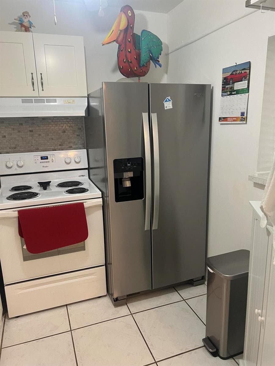 132 Berkshire F, West Palm Beach, FL 33417 photo 2