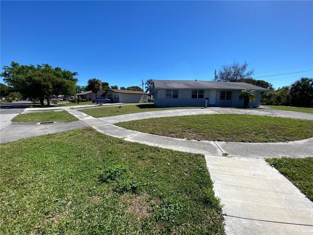 1654 43rd Street, West Palm Beach, FL 33407 photo 4