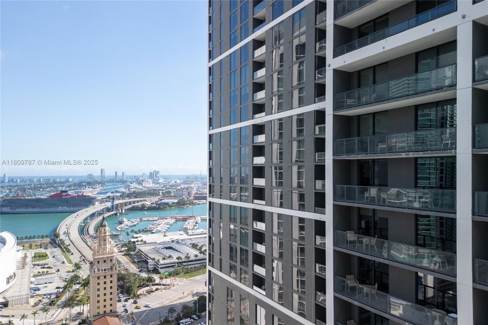 159 NE 6th St # 2901, Miami, FL 33132