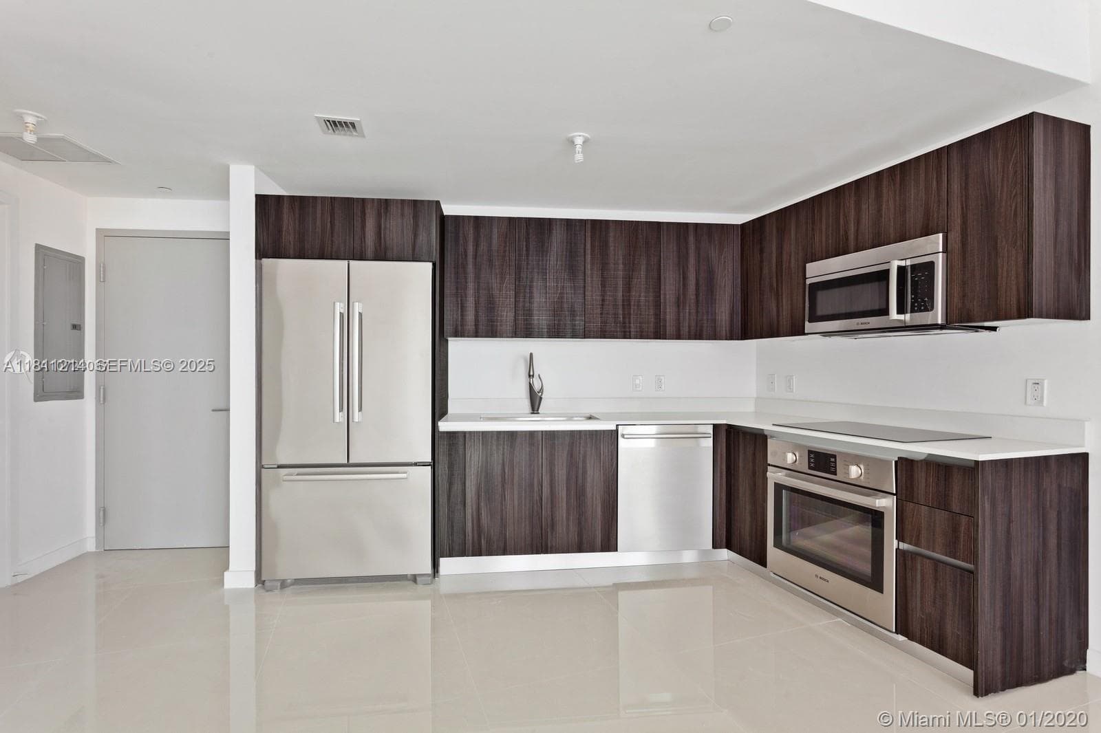488 NE 18th St # 501, Miami, FL 33132 photo 4