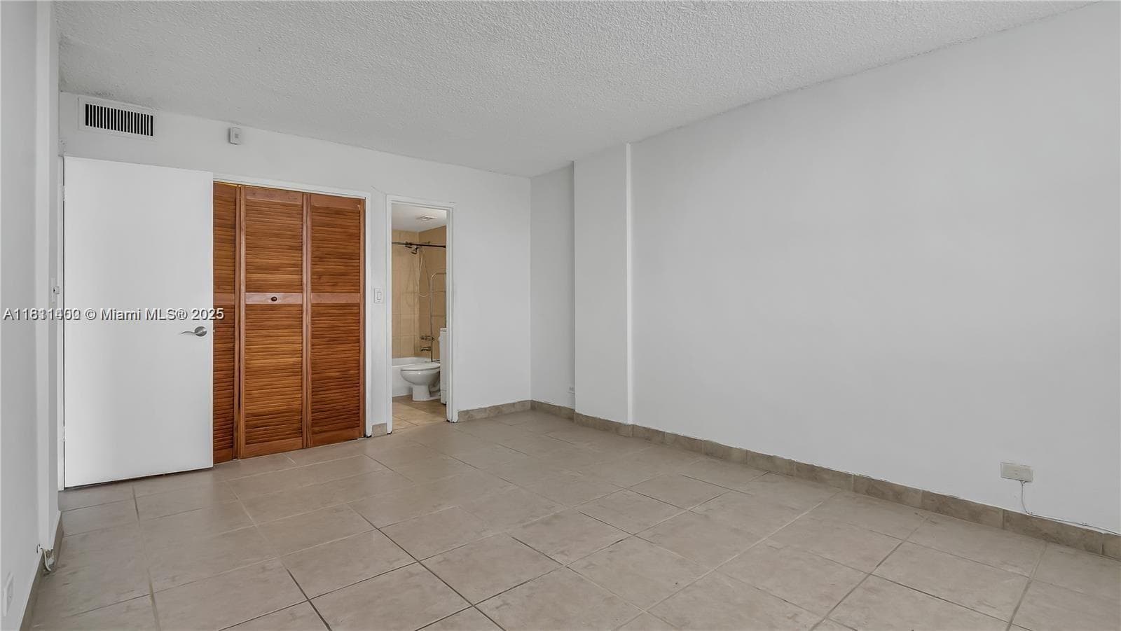 3660 NE 166th St # 603, North Miami Beach, FL 33160 photo 4