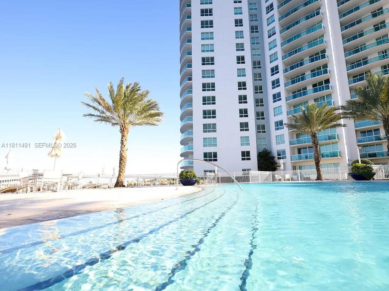 231 Riverside Dr # 1210, Daytona, FL 32117 photo 3