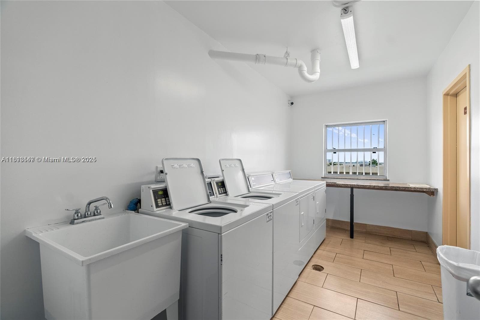 1455 N Treasure Dr # 3R, North Bay Village, FL 33141 photo 5