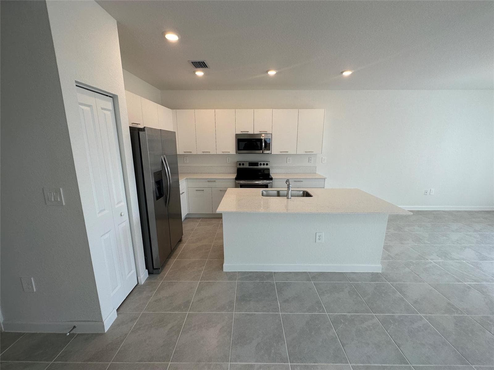 2437 NW 131st Circle, Miami, FL 33167 photo 5
